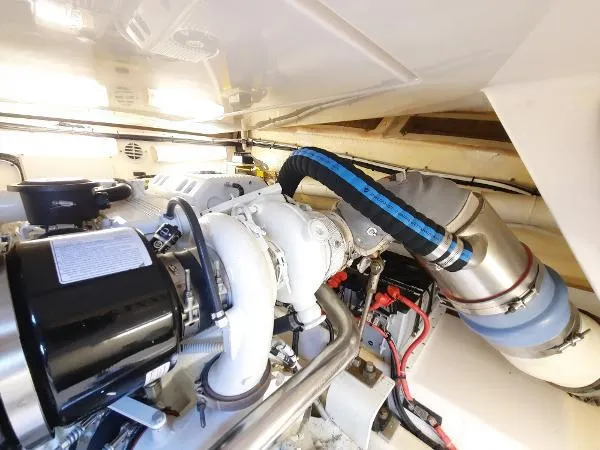 Slide: The Image of Tiara Convertible 3900 2008 - 74