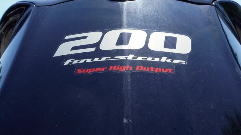 Slide: The Image of 2021 Skeeter ZX200 outboard engine, 200 four-stroke, super high output label. - 17