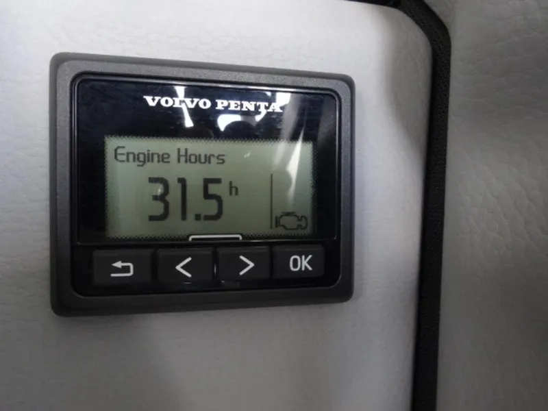 Slide: The Image of Volvo Penta engine hour meter displaying 31.5 hours on a 2024 Cobalt R6. - 28