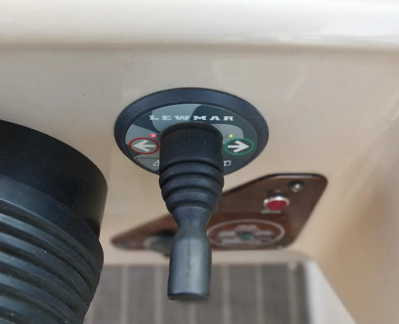 Slide: The Image of Chaparral 330 Signature 2006 - 10