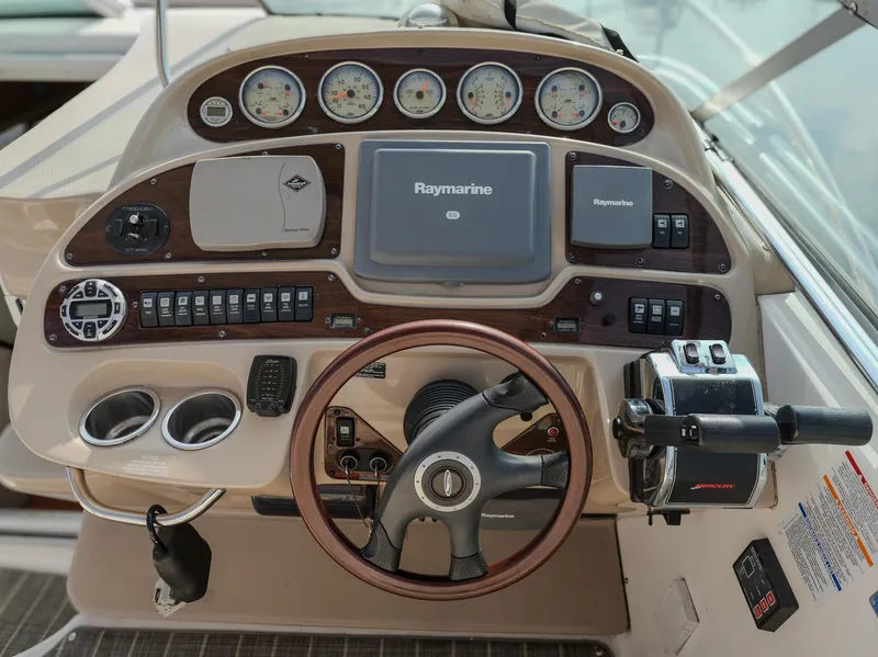 Slide: The Image of Chaparral 330 Signature 2006 - 9