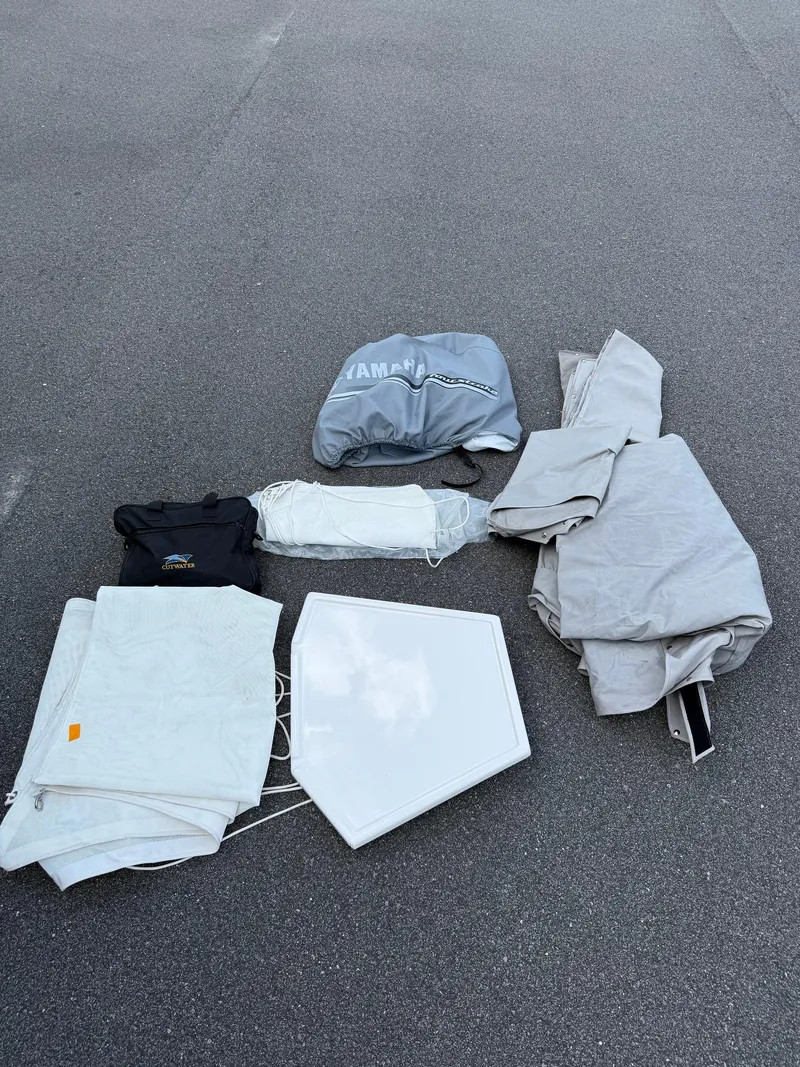 Slide: The Image of Boat accessories and covers for 2020 Cutwater C-24 DC on pavement. - 35