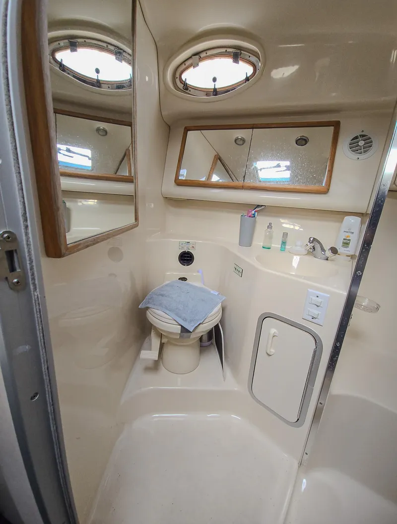 Slide: The Image of Sea Ray Sundancer 370 1996 - 9