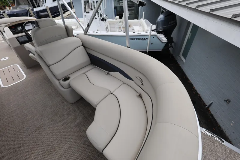 Slide: The Image of 2019 Bennington SX 22 SSXP pontoon boat with beige seating and modern design. - 15