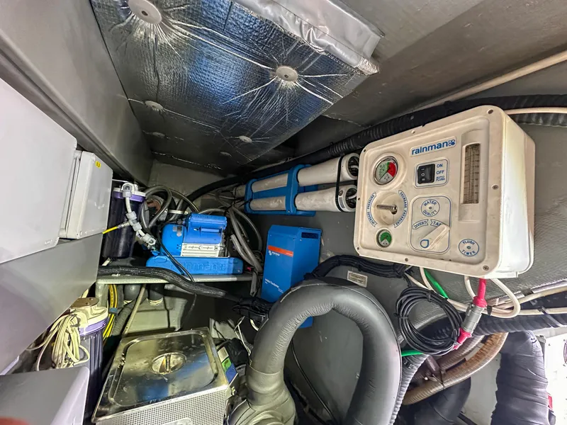 Slide: The Image of Privilege 745 2008 - 130