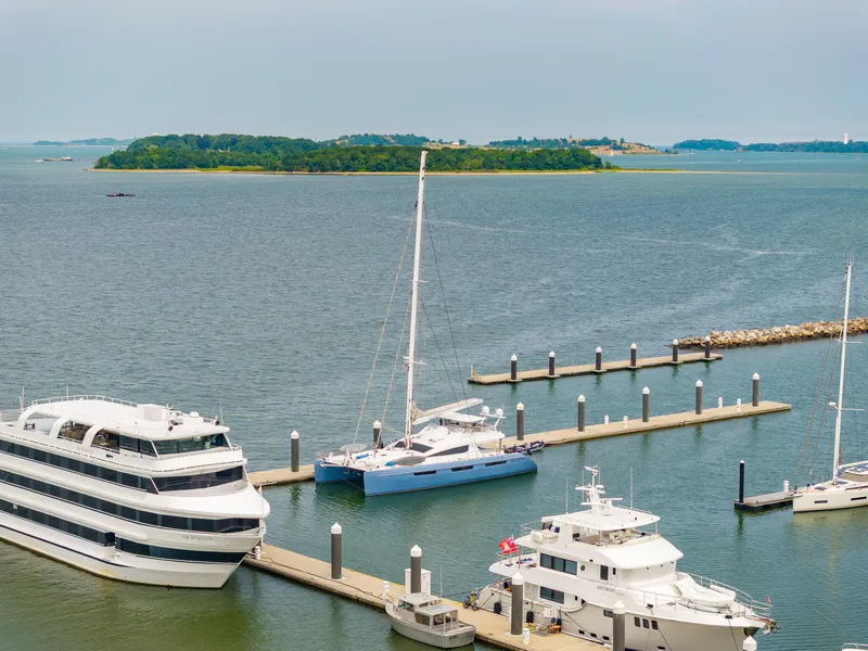 Slide: The Image of Privilege 745 2008 - 148