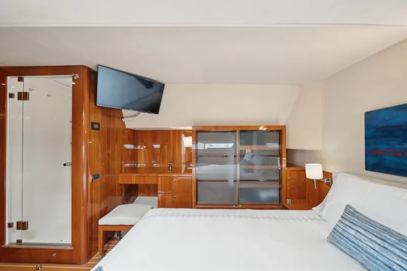 Slide: The Image of Privilege 745 2008 - 75