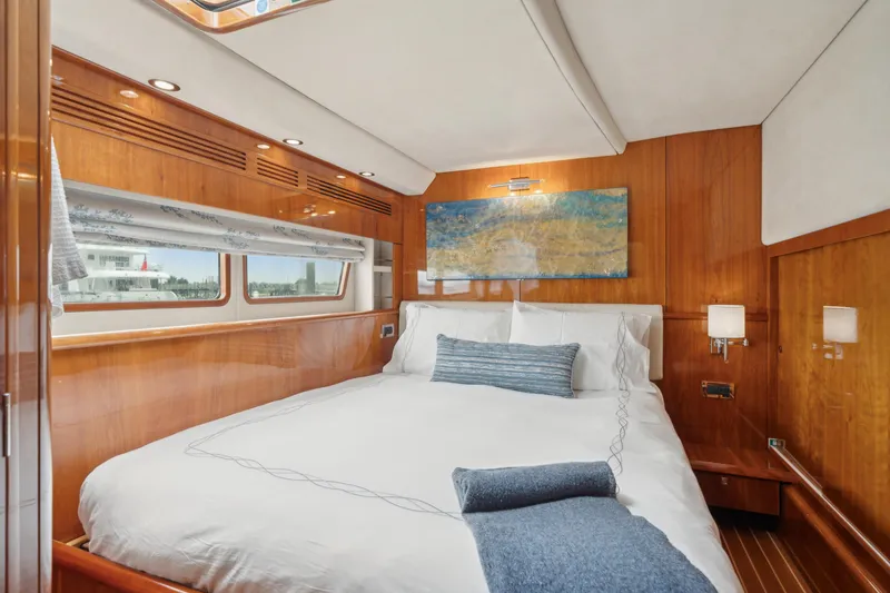 Slide: The Image of Privilege 745 2008 - 81