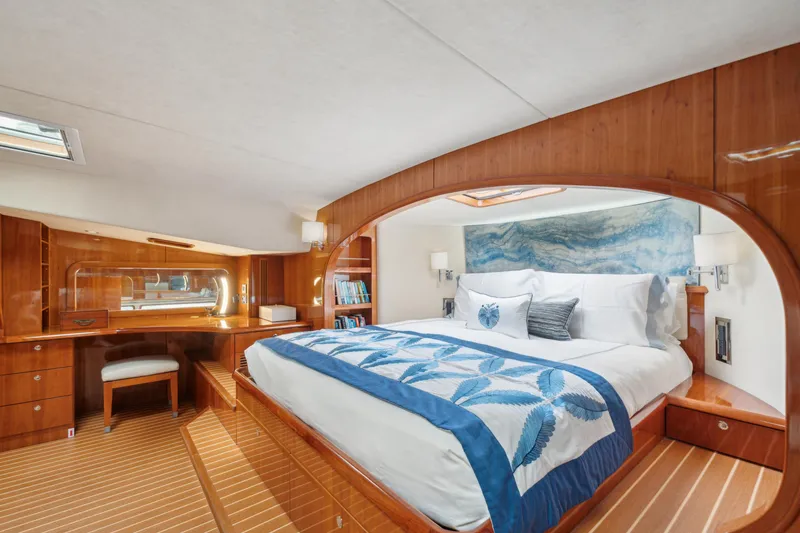 Slide: The Image of Privilege 745 2008 - 92