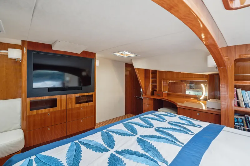 Slide: The Image of Privilege 745 2008 - 93