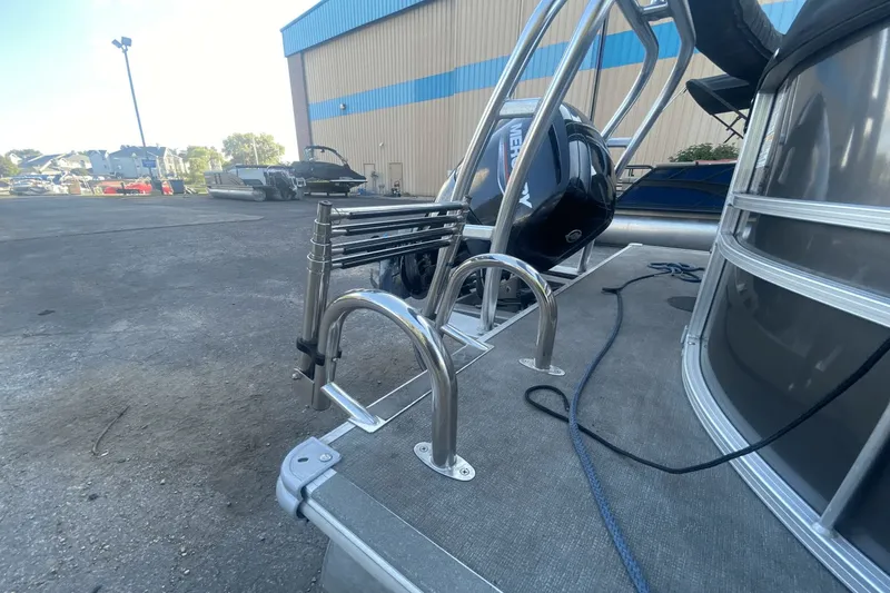 Slide: The Image of Sylvan Mirage 8520 LZ 2021 - 10