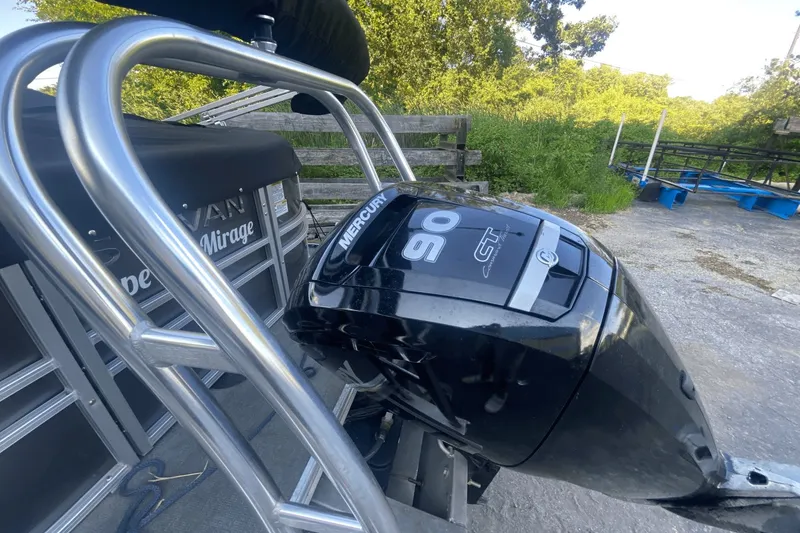 Slide: The Image of Sylvan Mirage 8520 LZ 2021 - 12