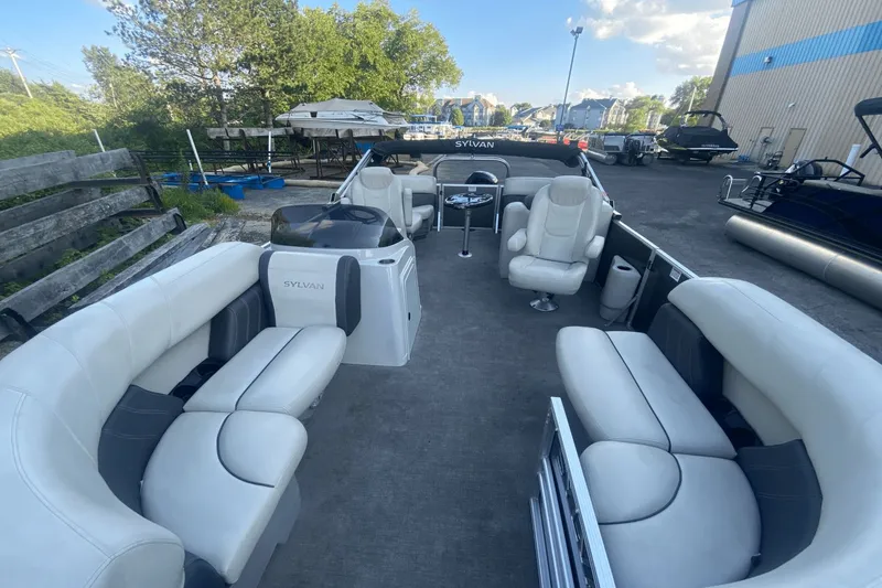 Slide: The Image of Sylvan Mirage 8520 LZ 2021 - 14