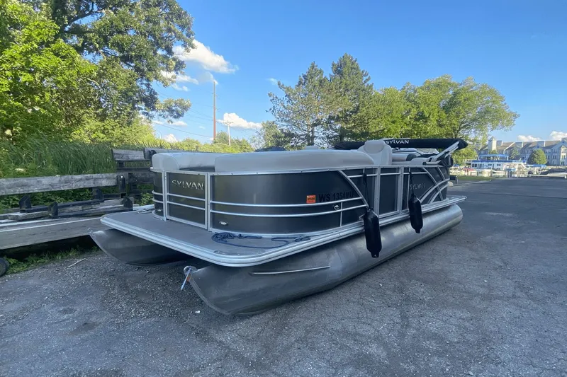 Slide: The Image of Sylvan Mirage 8520 LZ 2021 - 2