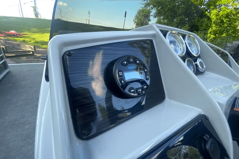 Slide: The Image of Sylvan Mirage 8520 LZ 2021 - 20