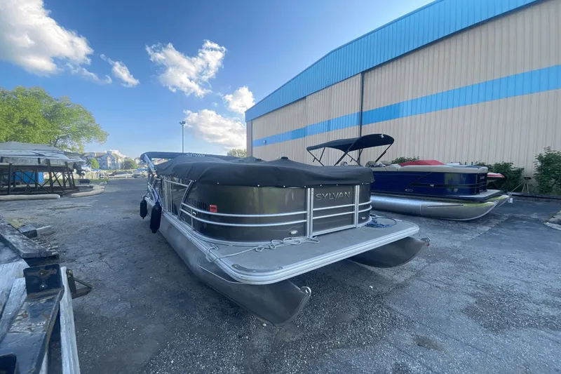 Slide: The Image of Sylvan Mirage 8520 LZ 2021 - 7