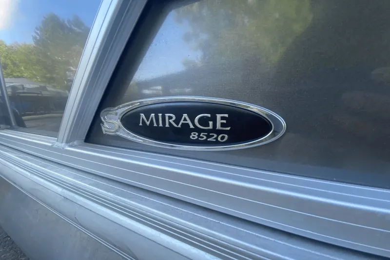 Slide: The Image of Sylvan Mirage 8520 LZ 2021 - 9
