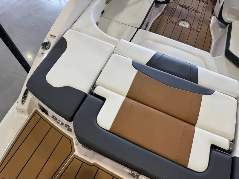 Slide: The Image of Chaparral 23 Surf 2023 - 11