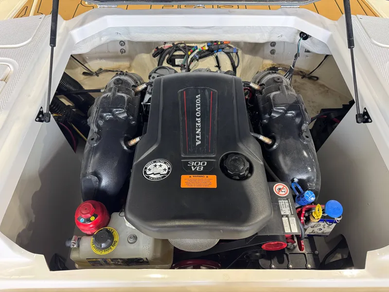 Slide: The Image of Chaparral 23 Surf 2023 - 27