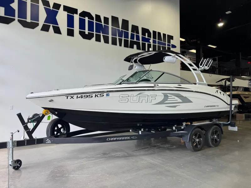Slide: The Image of Chaparral 23 Surf 2023 - 3