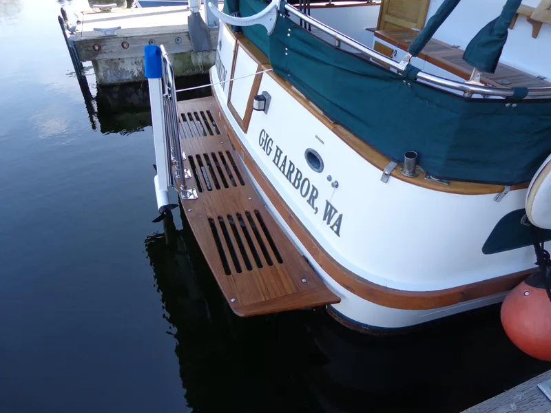 Slide: The Image of Sundowner Tug Pilothouse 1984 - 70