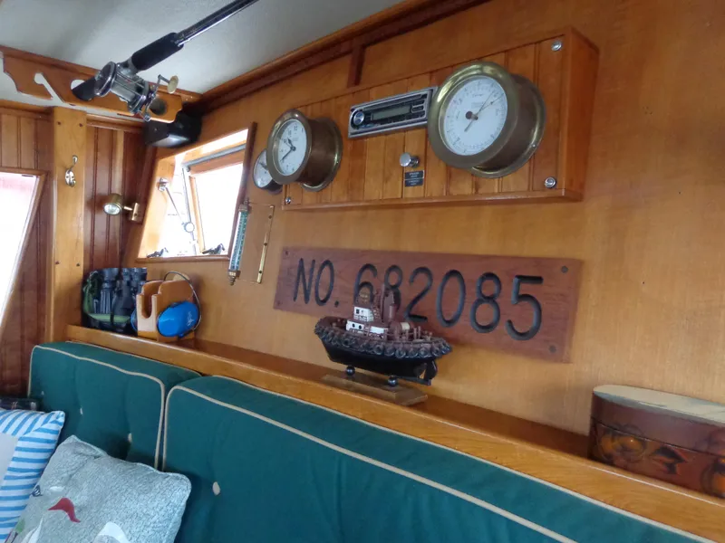 Slide: The Image of Sundowner Tug Pilothouse 1984 - 75