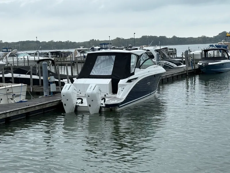 Slide: The Image of Sea Ray Sundancer 320 Outboard 2026 - 3
