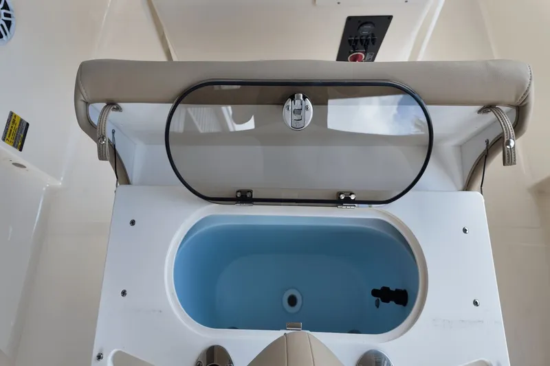 Slide: The Image of Scout 195 Sportfish 2026 - 11