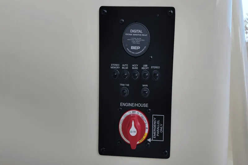 Slide: The Image of Scout 195 Sportfish 2026 - 14