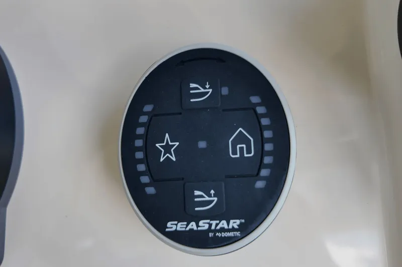 Slide: The Image of Scout 195 Sportfish 2026 - 17