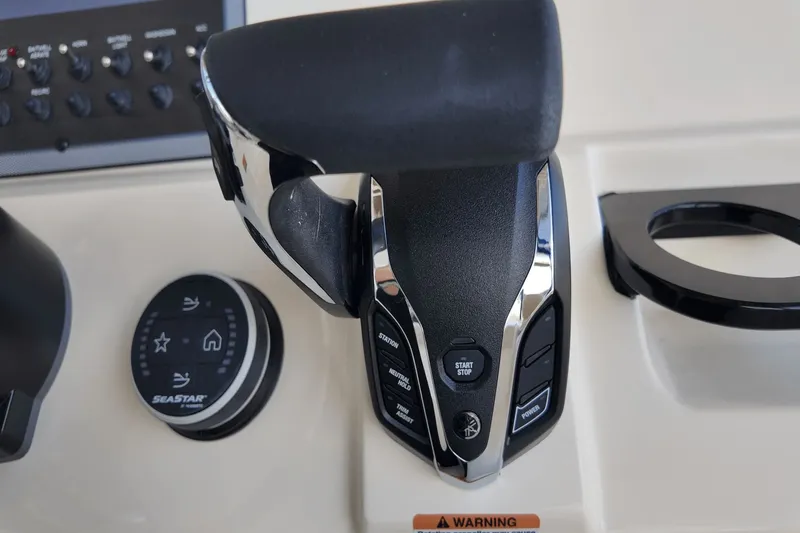 Slide: The Image of Scout 195 Sportfish 2026 - 18