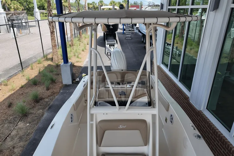 Slide: The Image of Scout 195 Sportfish 2026 - 25