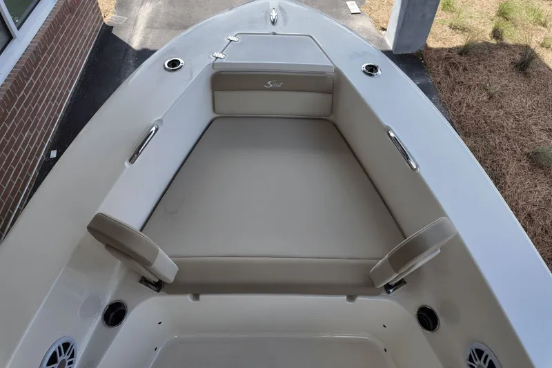 Slide: The Image of Scout 195 Sportfish 2026 - 26