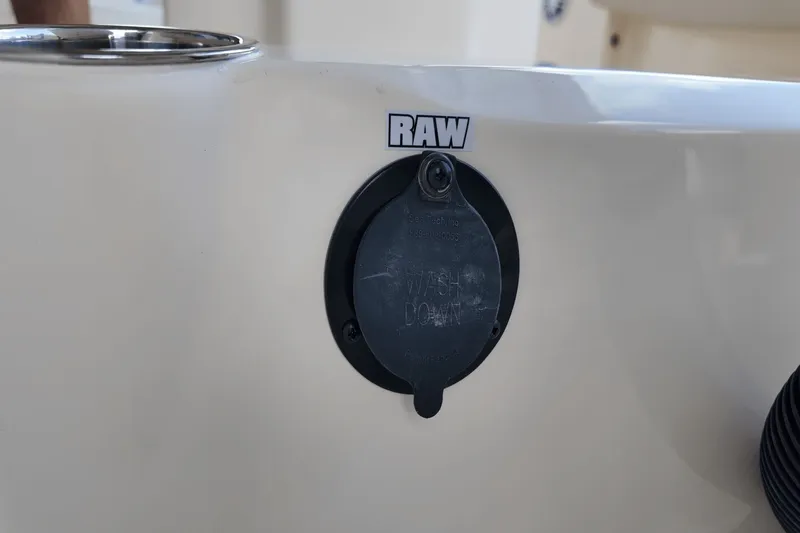 Slide: The Image of Scout 195 Sportfish 2026 - 8