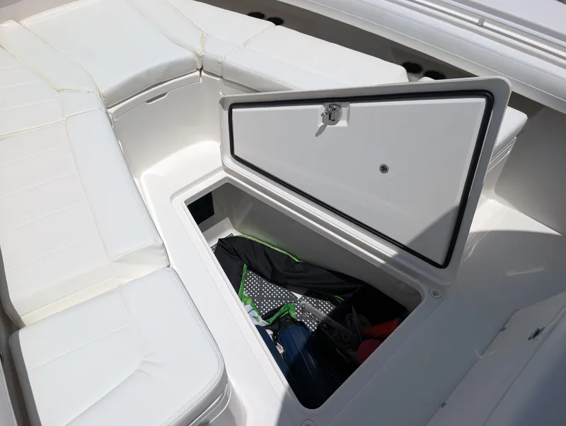 Slide: The Image of REGULATOR 28 FISH BOX - 25