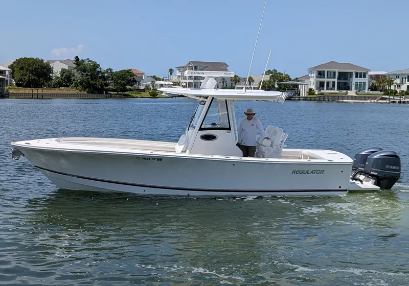 Slide: The Image of REGULATOR 28 - PORT SIDE - IN WATER - 9