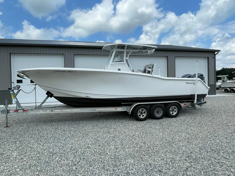 Slide: The Image of Tidewater 280 CC Adventure Custom 2020 - 52