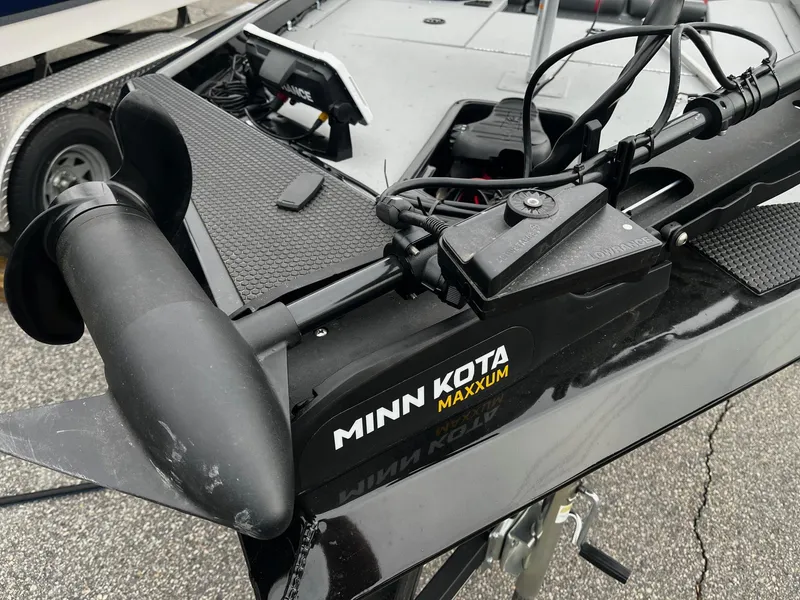 Slide: The Image of Minn Kota Maxxum trolling motor on 2021 Ranger RT178 boat deck. - 20