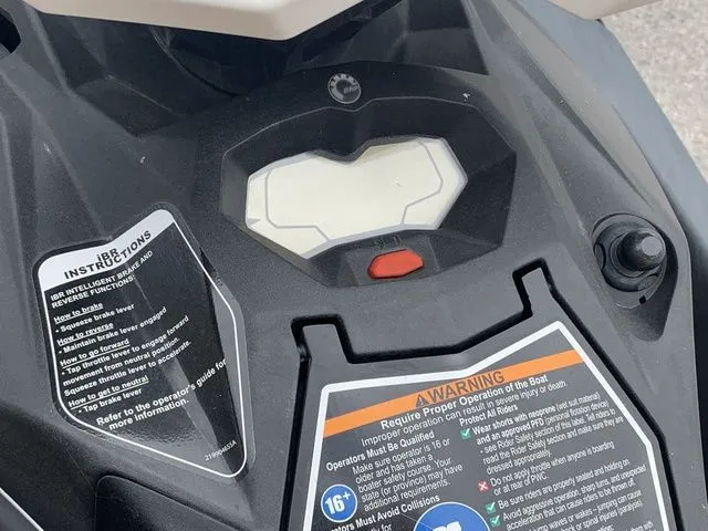 Slide: The Image of Sea-Doo Spark 2021 - 10