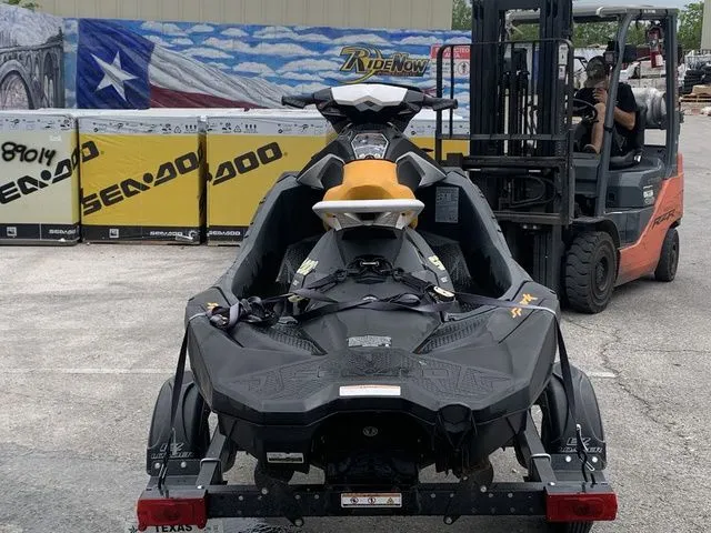 Slide: The Image of Sea-Doo Spark 2021 - 4
