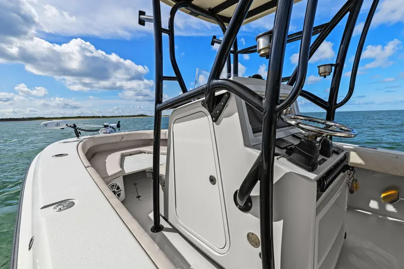 Slide: The Image of 2017 Young Boats 27 - Head Access - 11