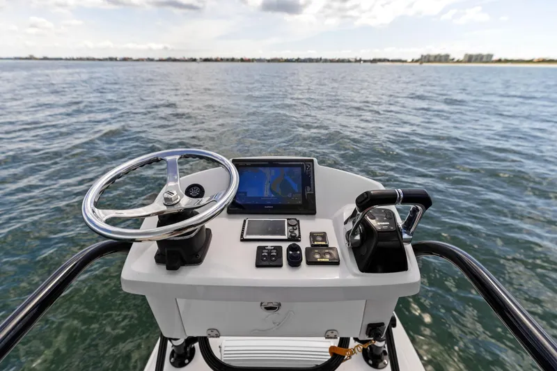 Slide: The Image of 2017 Young Boats 27 - Tower Helm - 24