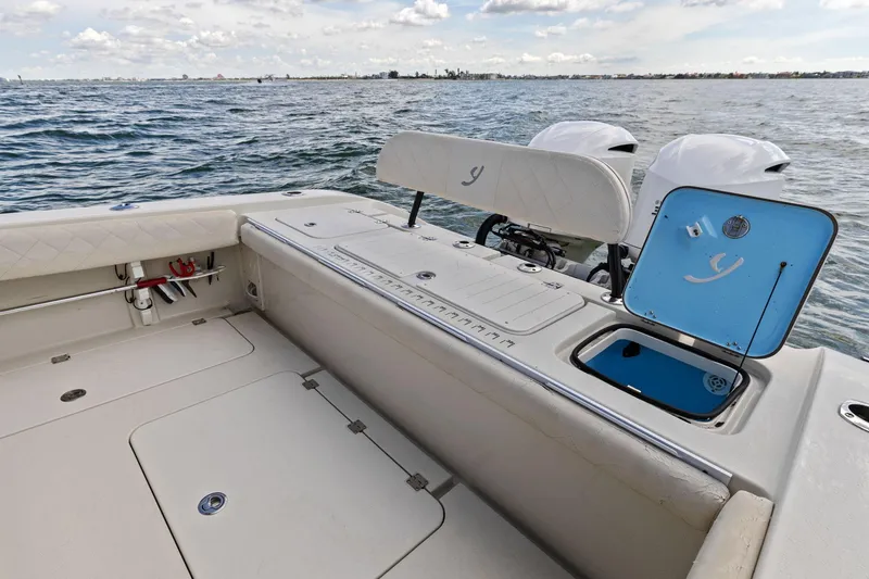 Slide: The Image of 2017 Young Boats 27 - Cockpit - 28