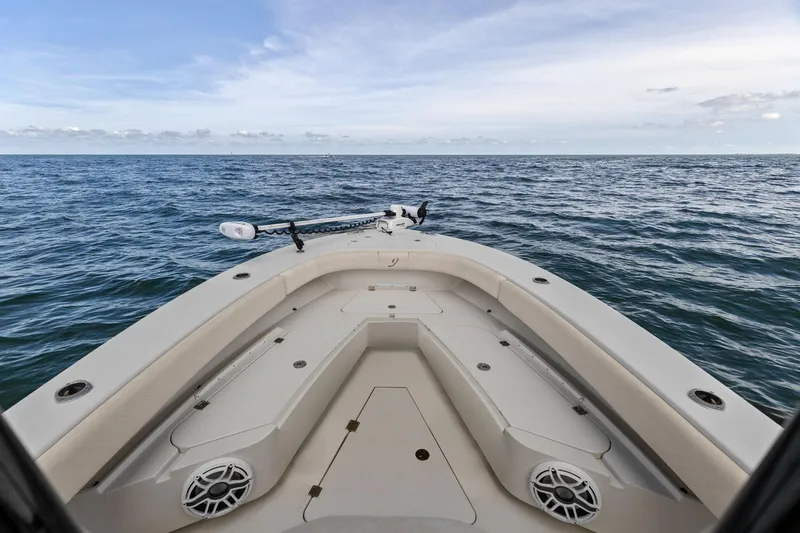 Slide: The Image of 2017 Young Boats 27 - Bow - 5