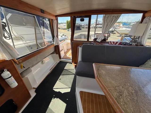 Slide: The Image of Bayliner 3288 Motoryacht 1990 - 10