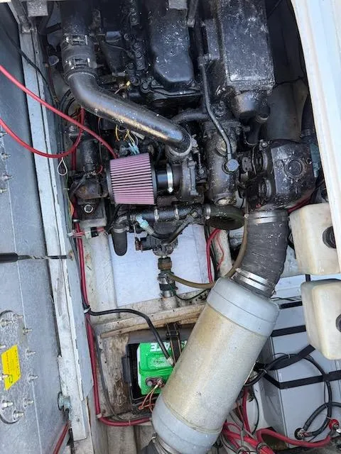 Slide: The Image of Bayliner 3288 Motoryacht 1990 - 22