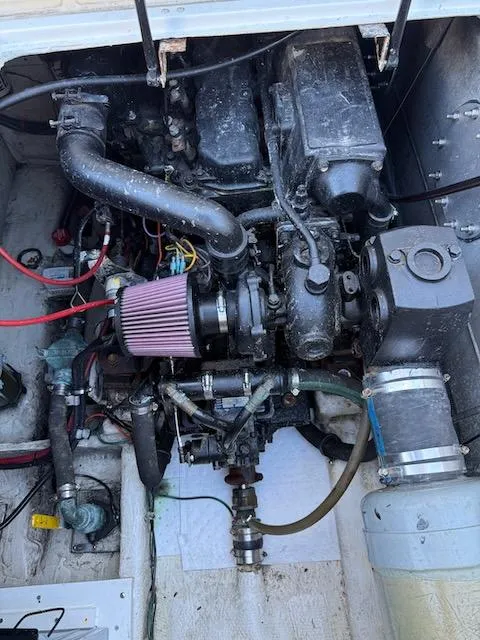 Slide: The Image of Bayliner 3288 Motoryacht 1990 - 24