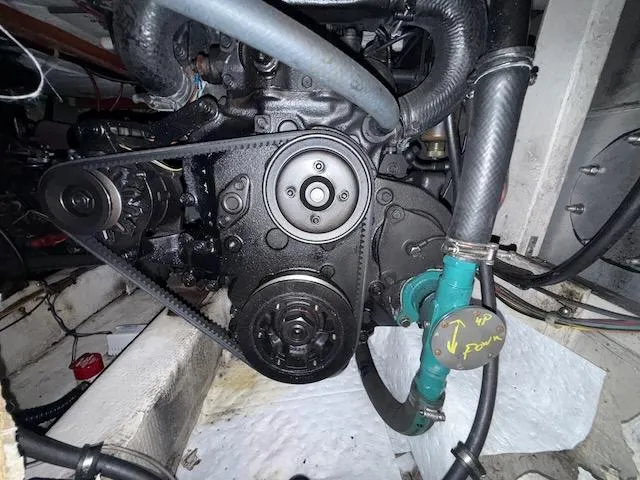 Slide: The Image of Bayliner 3288 Motoryacht 1990 - 28