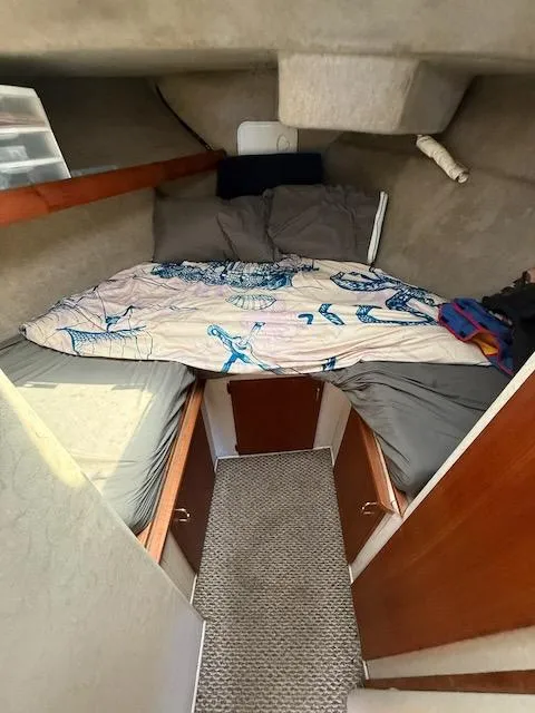 Slide: The Image of Bayliner 3288 Motoryacht 1990 - 39