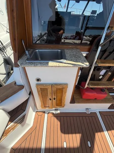 Slide: The Image of Bayliner 3288 Motoryacht 1990 - 5